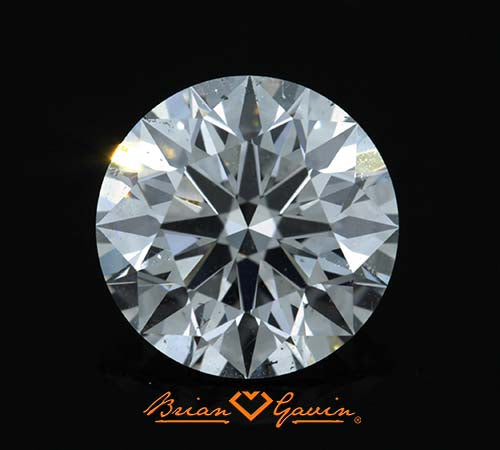 How much does diamond clarity affect brilliance?