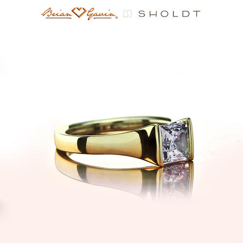 Buying Tips: Princess Cut Diamond Engagement Ring