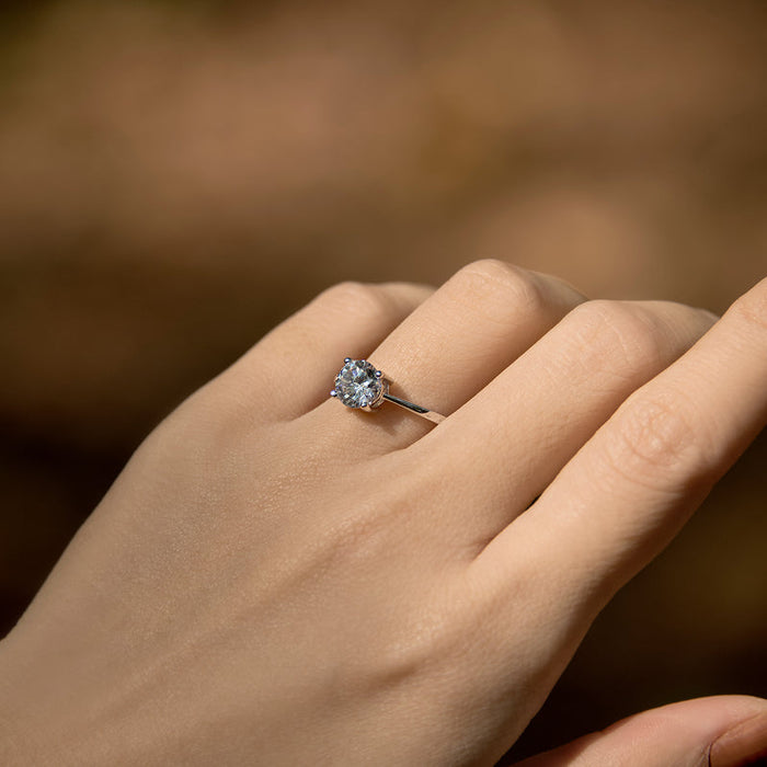 1.5 carat vvs1 diamond 12,000 dollars