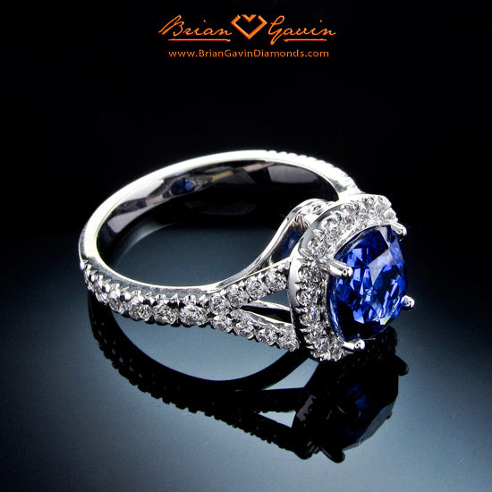 Custom Sapphire Engagment Ring