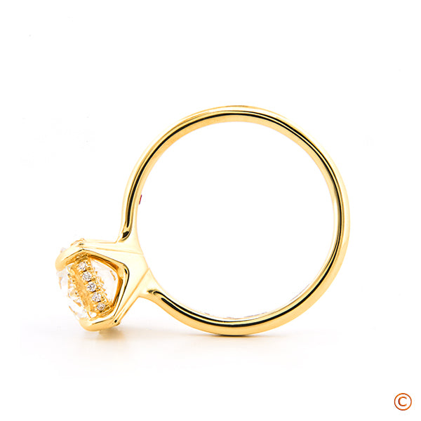 Legera Solitaire customized with a delicate Hidden Halo