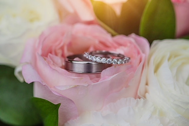 A Wedding Band That Clearly Says “Married”: Sarah and Chris’s Rings
