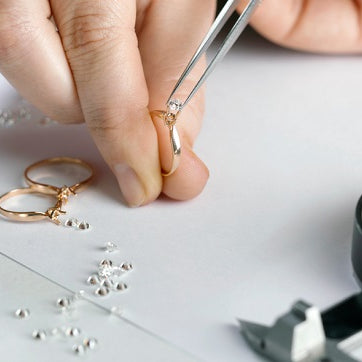 Should I buy a diamond with strong blue fluorescence?