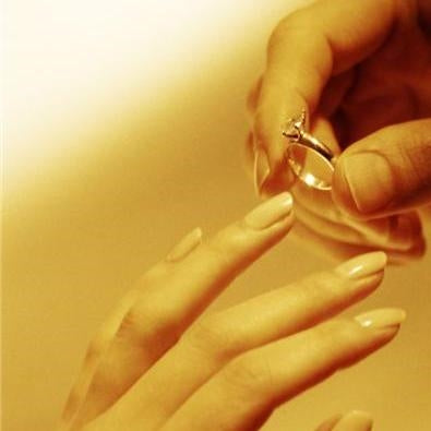 Jewelry education: Engagement ring settings