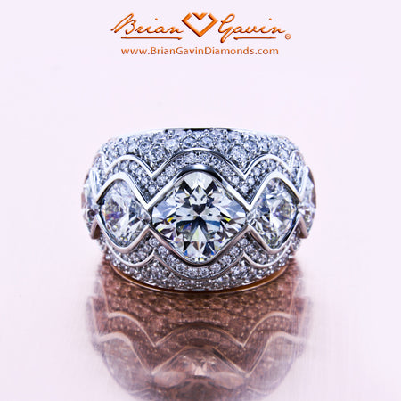hat is the lowest diamond color that should be set in a platinum engagement ring or platinum prongs.