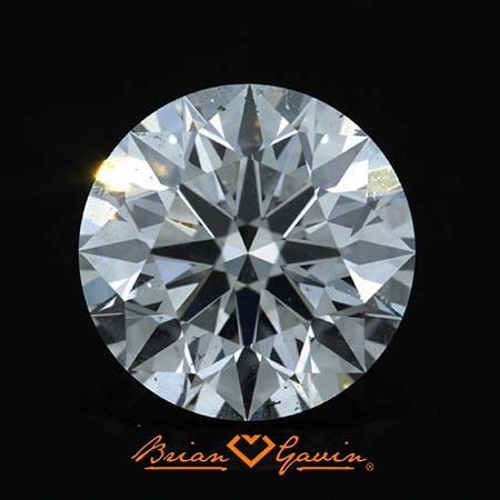 How much does diamond clarity affect brilliance?