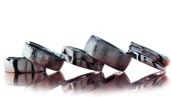 Men’s Wedding Bands, how to give as good as you get