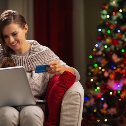 Online shopping is popular for the 2013 holiday season