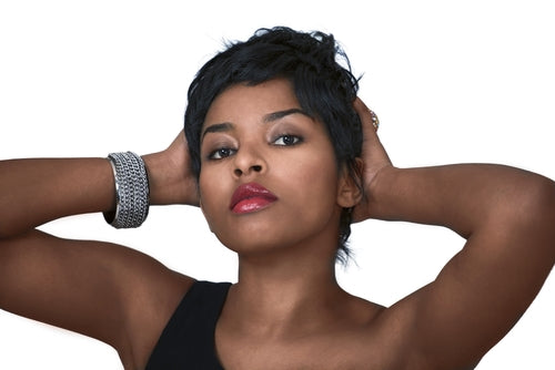 Female consumers increase jewelry sales, spur new service tactics