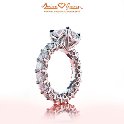 Why don’t Brian Gavin Signature settings come with center stones?