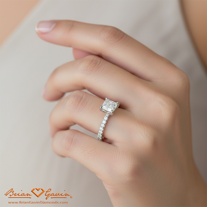 Platinum, 18K White Gold, 18K Rose Gold, 18K Yellow Gold