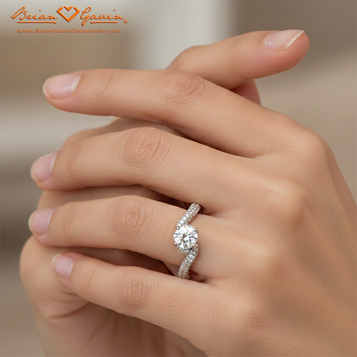 Platinum, 18K White Gold, 18K Rose Gold, 18K Yellow Gold