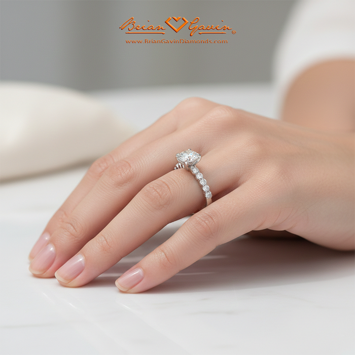 Platinum, 18K White Gold, 18K Rose Gold, 18K Yellow Gold