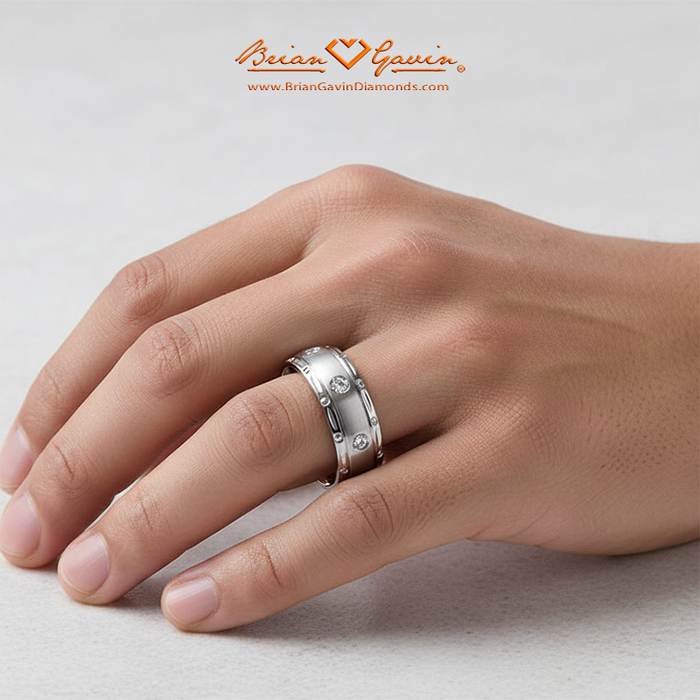 Platinum, 18K White gold, 18K Rose Gold, 18K Yellow Gold