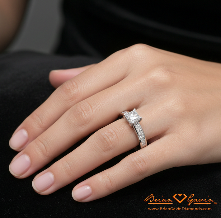 Platinum, 18K White Gold, 18K Rose Gold, 18K Yellow Gold