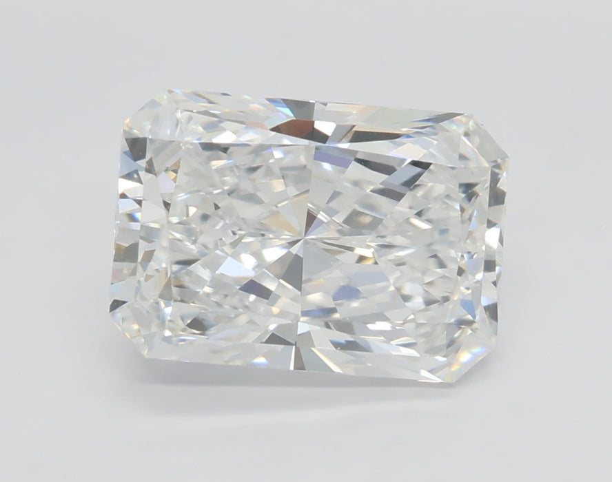 2.56 D VVS2 BG Select Lab Grown Radiant Diamond