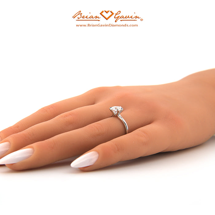 Platinum, 18K White Gold, 18K Rose Gold, 18K Yellow Gold