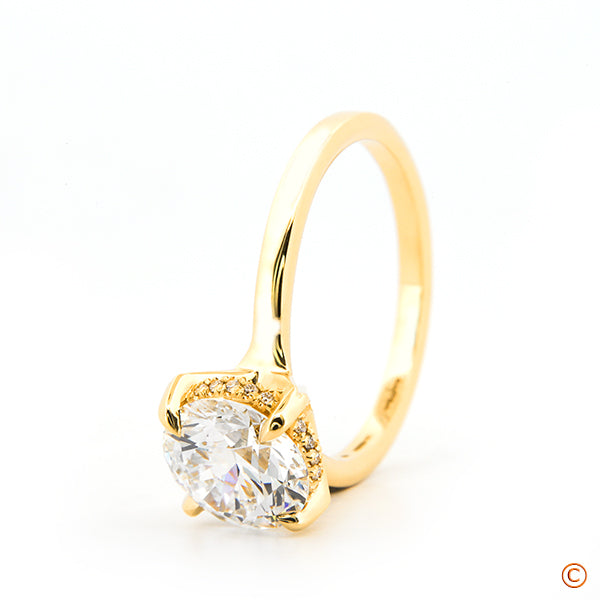 Legera Solitaire customized with a delicate Hidden Halo