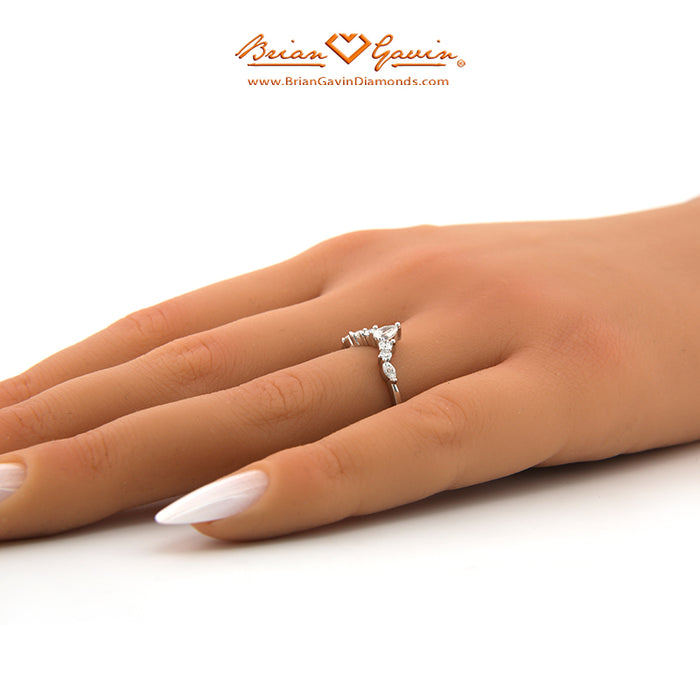 18K White Gold, Platinum, 18K Rose Gold, 18K Yellow Gold