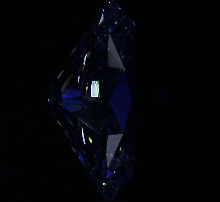 3.05ct Oval H VS2 Natural Diamond fluorescence image