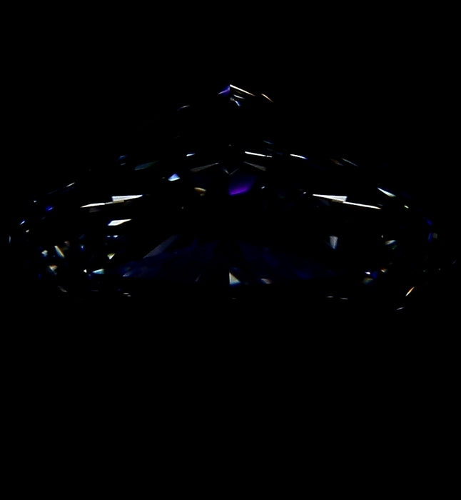 5.03ct CE H VVS1 Natural Diamond fluorescence image