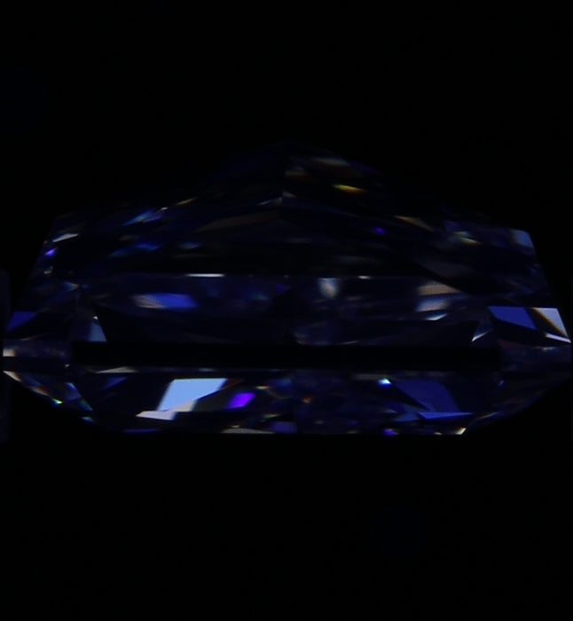 1.04ct Radiant VLP VVS1 Natural Diamond fluorescence image