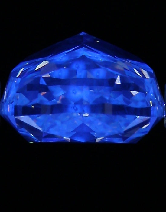 2.32ct Cushion N VVS1 Natural Diamond fluorescence image
