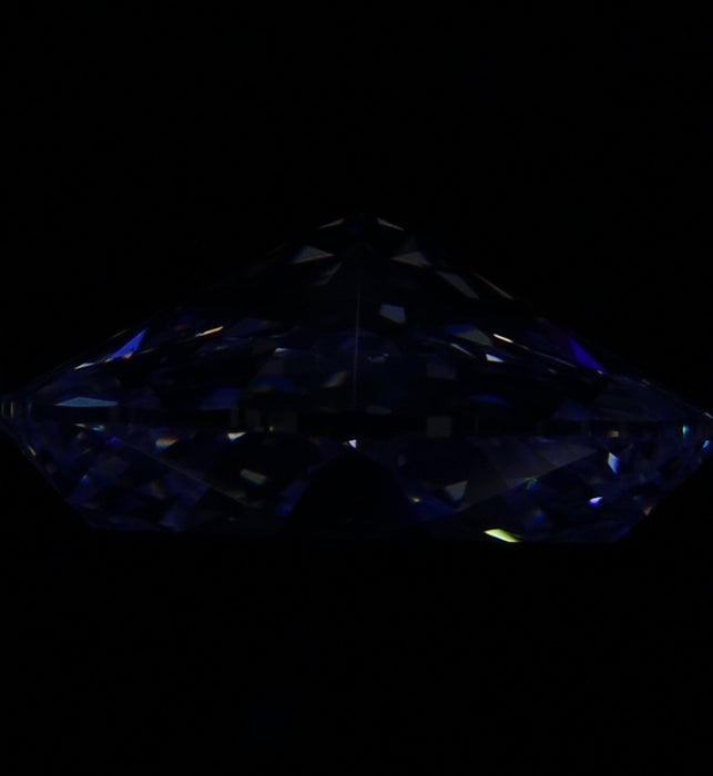 1.70ct Oval F FL Natural Diamond fluorescence image