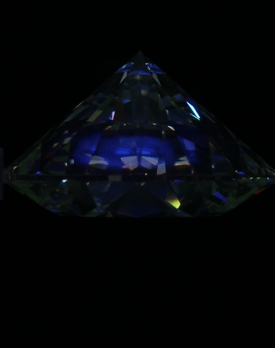 3.01ct Round J SI1 Natural Diamond fluorescence image