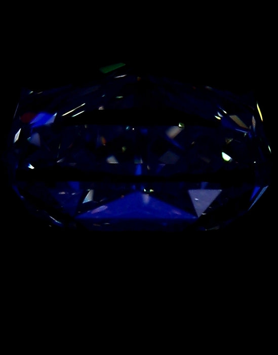 1.51ct Cushion W-X VS1 Natural Diamond fluorescence image