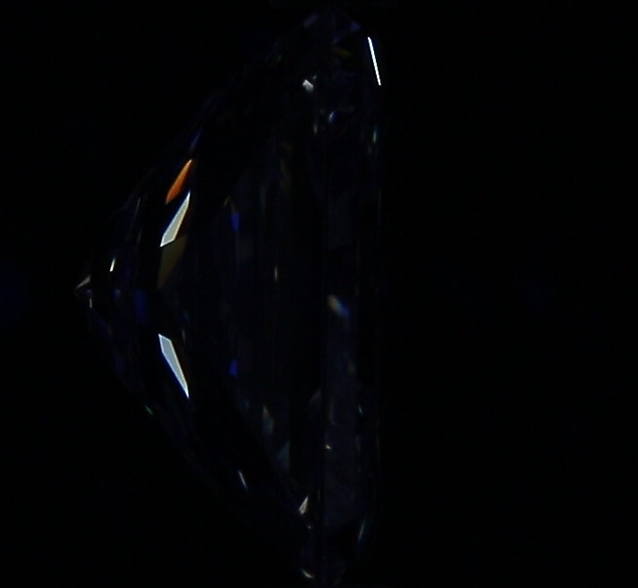 1.80ct Radiant J VS2 Natural Diamond fluorescence image