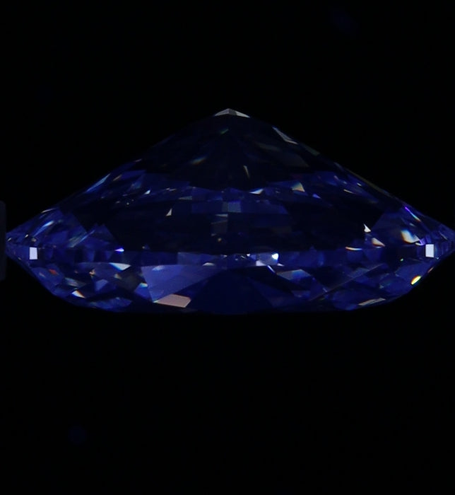3.22ct Oval G VS2 Natural Diamond fluorescence image