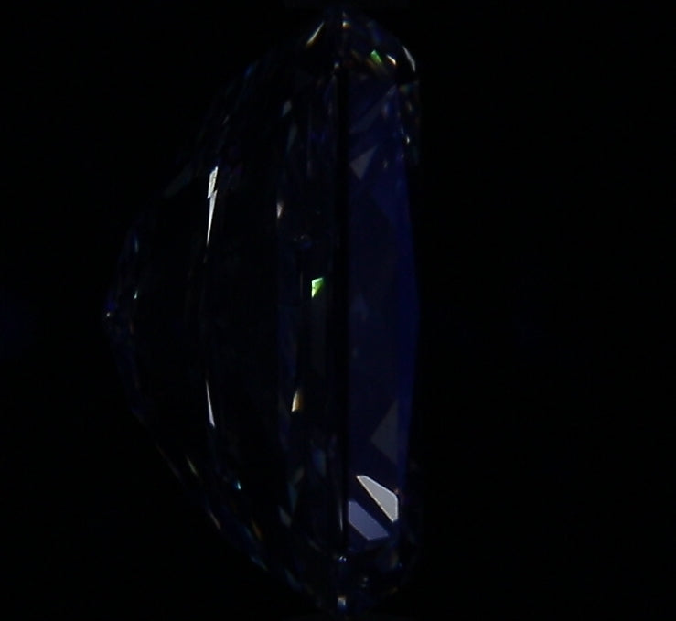 2.50ct Radiant E SI1 Natural Diamond fluorescence image