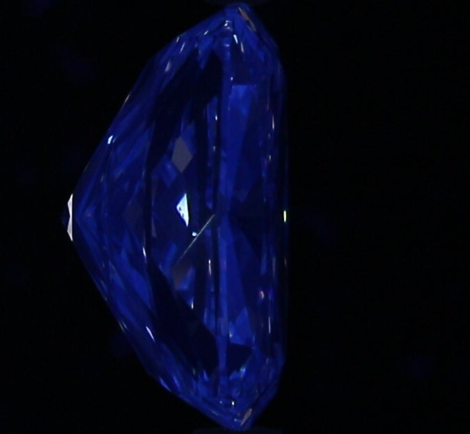 2.01ct CM H VS1 Natural Diamond fluorescence image