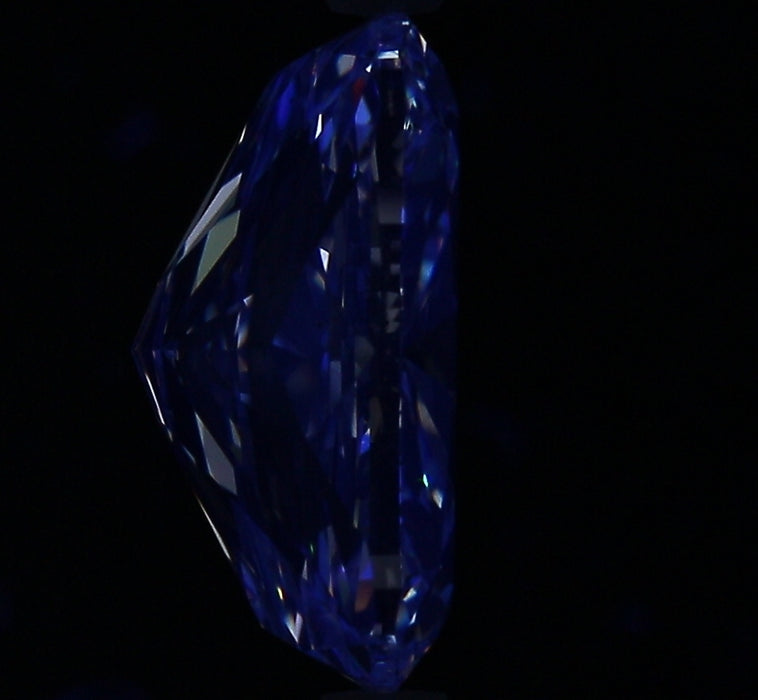 3.50ct CM E SI1 Natural Diamond fluorescence image
