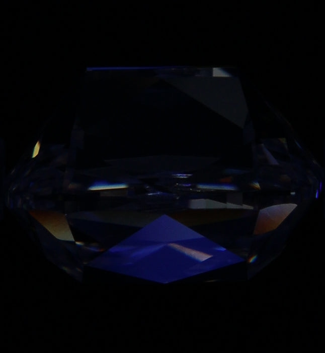2.50ct OMB I VVS2 Natural Diamond fluorescence image