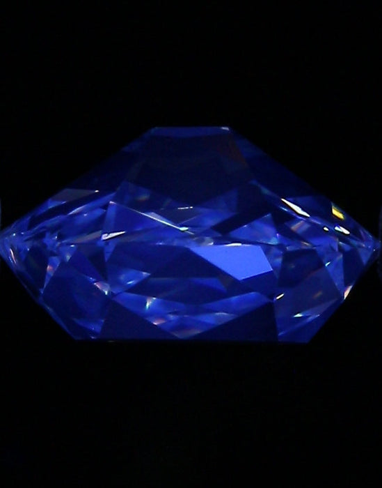 2.02ct OMB H VS2 Natural Diamond fluorescence image