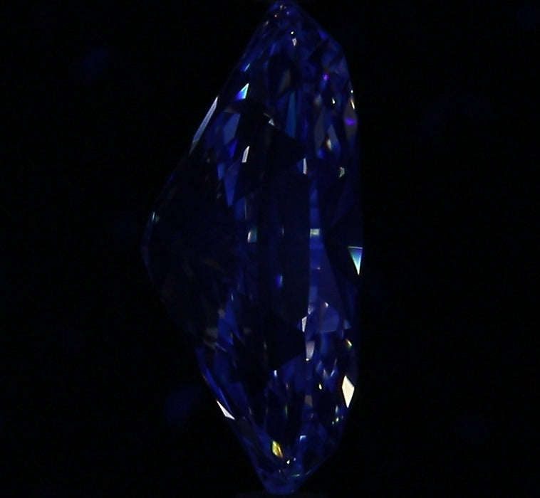 2.01ct Oval F VS1 Natural Diamond fluorescence image
