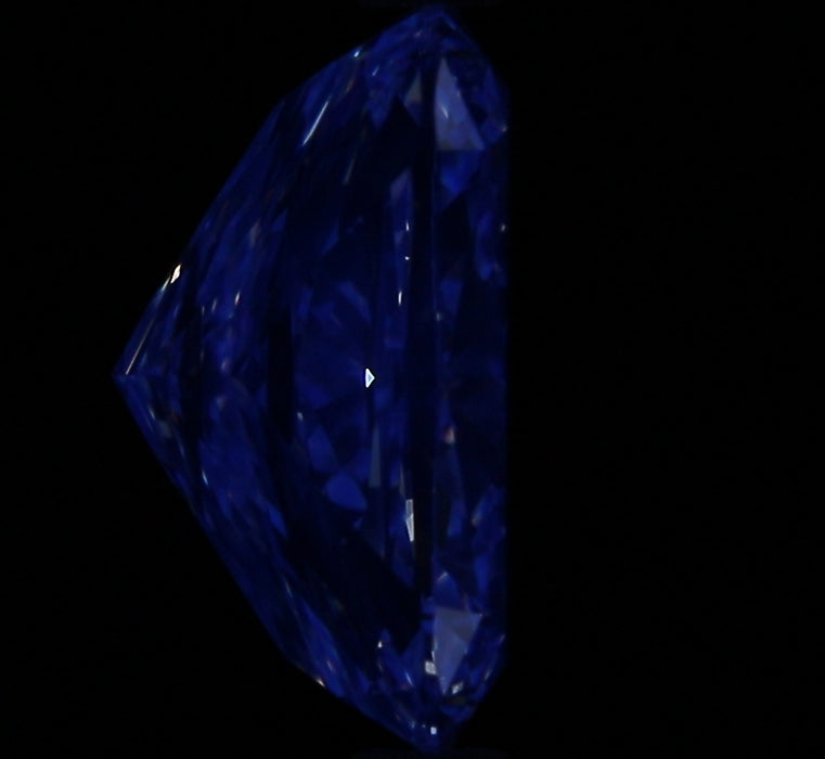3.01ct CE E VS1 Natural Diamond fluorescence image