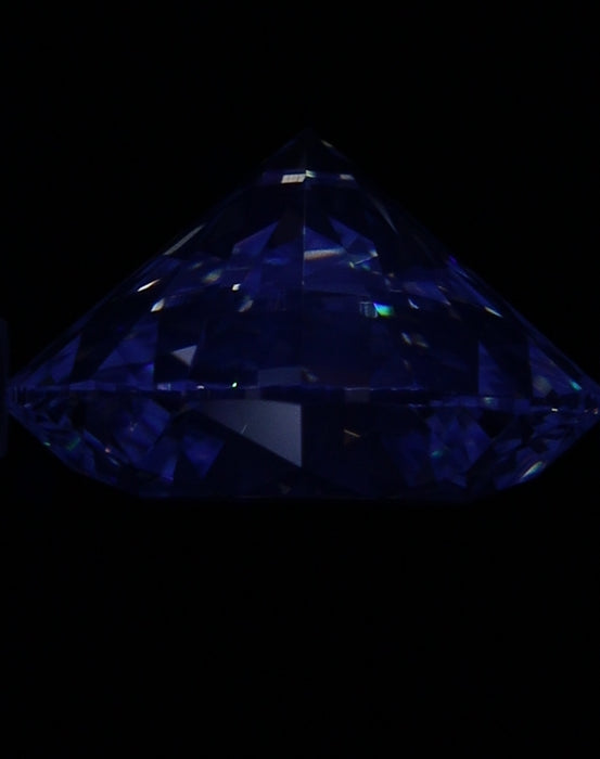 2.01ct Round G VS2 Natural Diamond fluorescence image