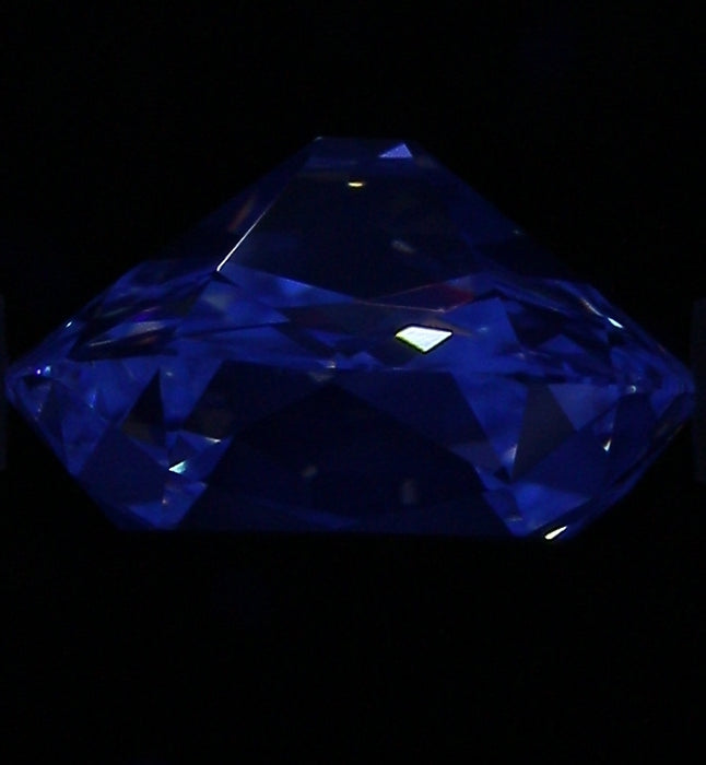 1.54ct OMB G VS2 Natural Diamond fluorescence image