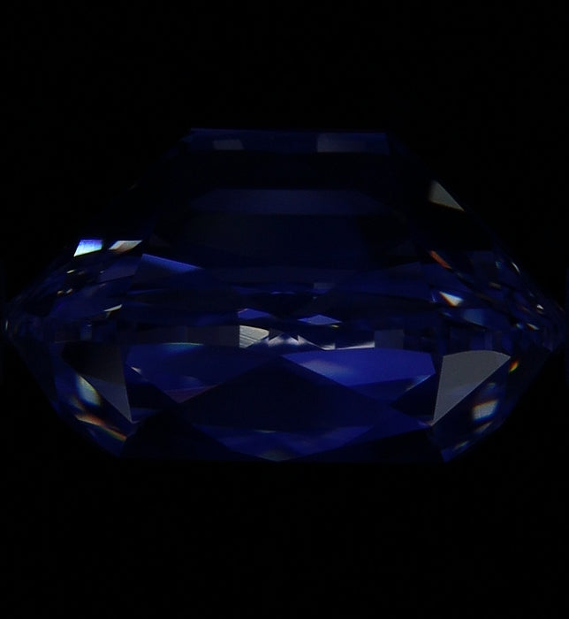 3.03ct OMB I VVS2 Natural Diamond fluorescence image