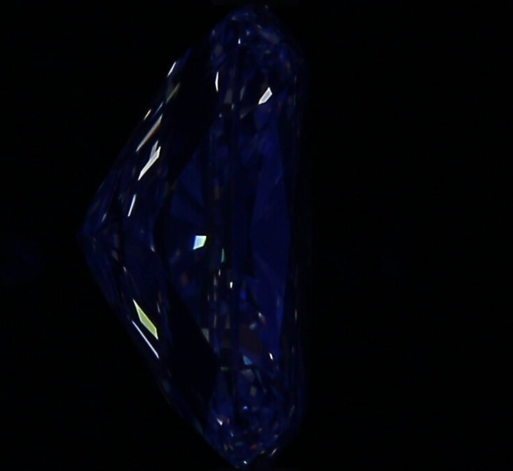 2.40ct CM F VS2 Natural Diamond fluorescence image
