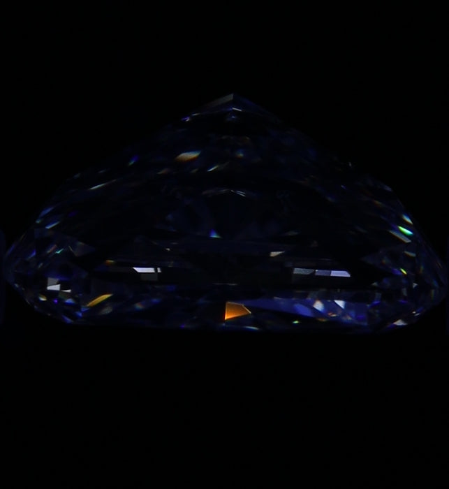2.05ct CE D SI1 Natural Diamond fluorescence image