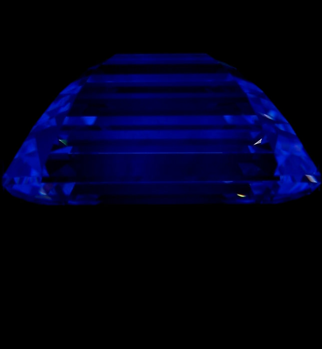 9.04ct Emerald G VS1 Natural Diamond fluorescence image