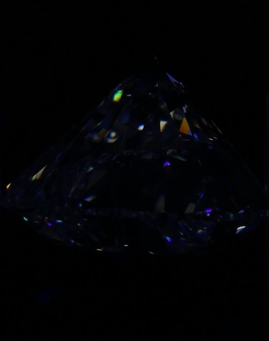5.06ct Heart D VS1 Natural Diamond fluorescence image