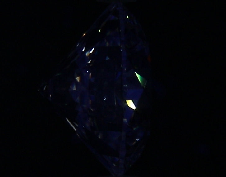 2.12ct Round H SI1 Natural Diamond fluorescence image