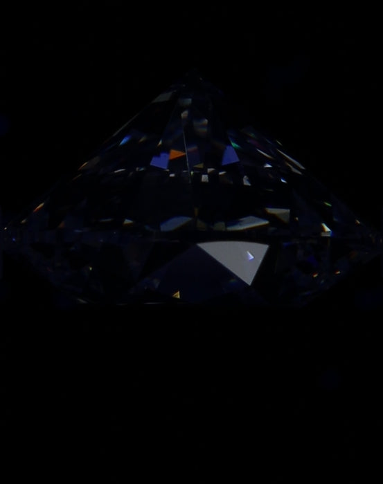 4.02ct Round E SI1 Natural Diamond fluorescence image
