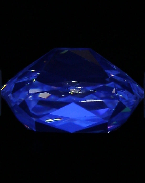 1.06ct OMB I VS1 Natural Diamond fluorescence image