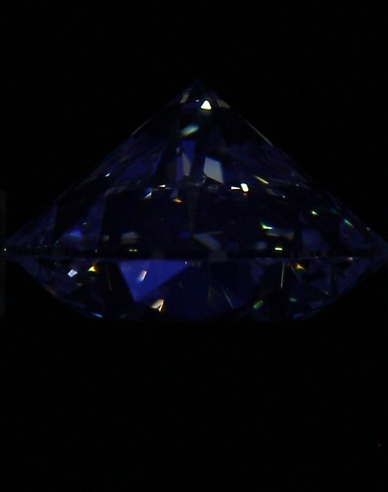 1.02ct Round I IF Natural Diamond fluorescence image
